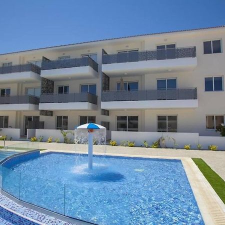 Pebble Apartment Протарас Екстериор снимка