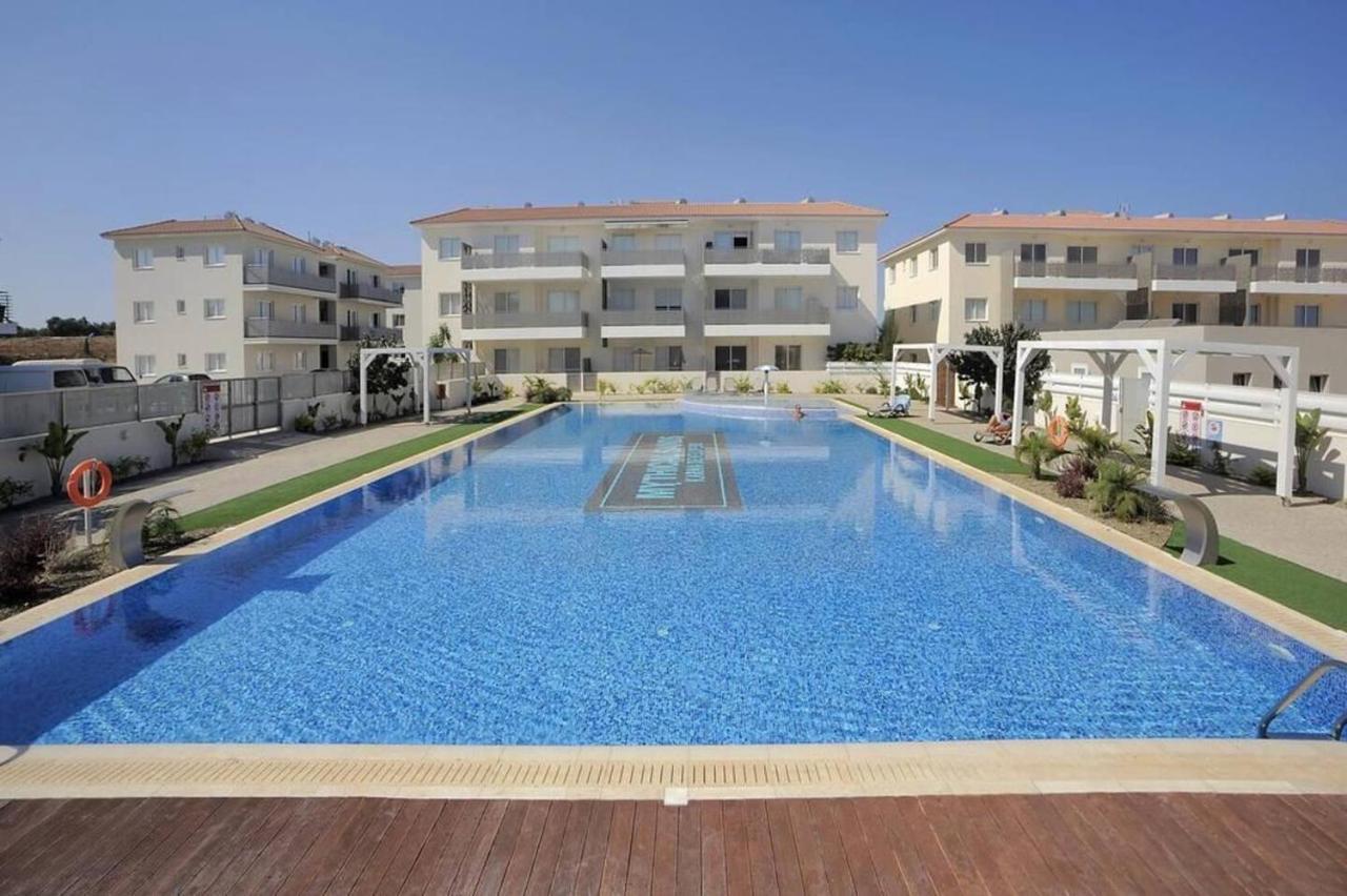 Pebble Apartment Протарас Екстериор снимка