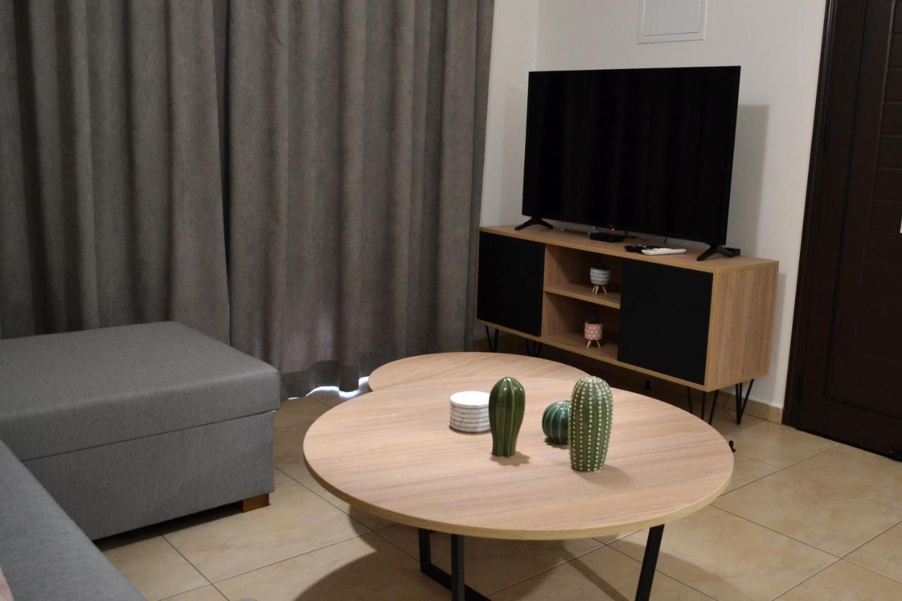 Pebble Apartment Протарас Екстериор снимка
